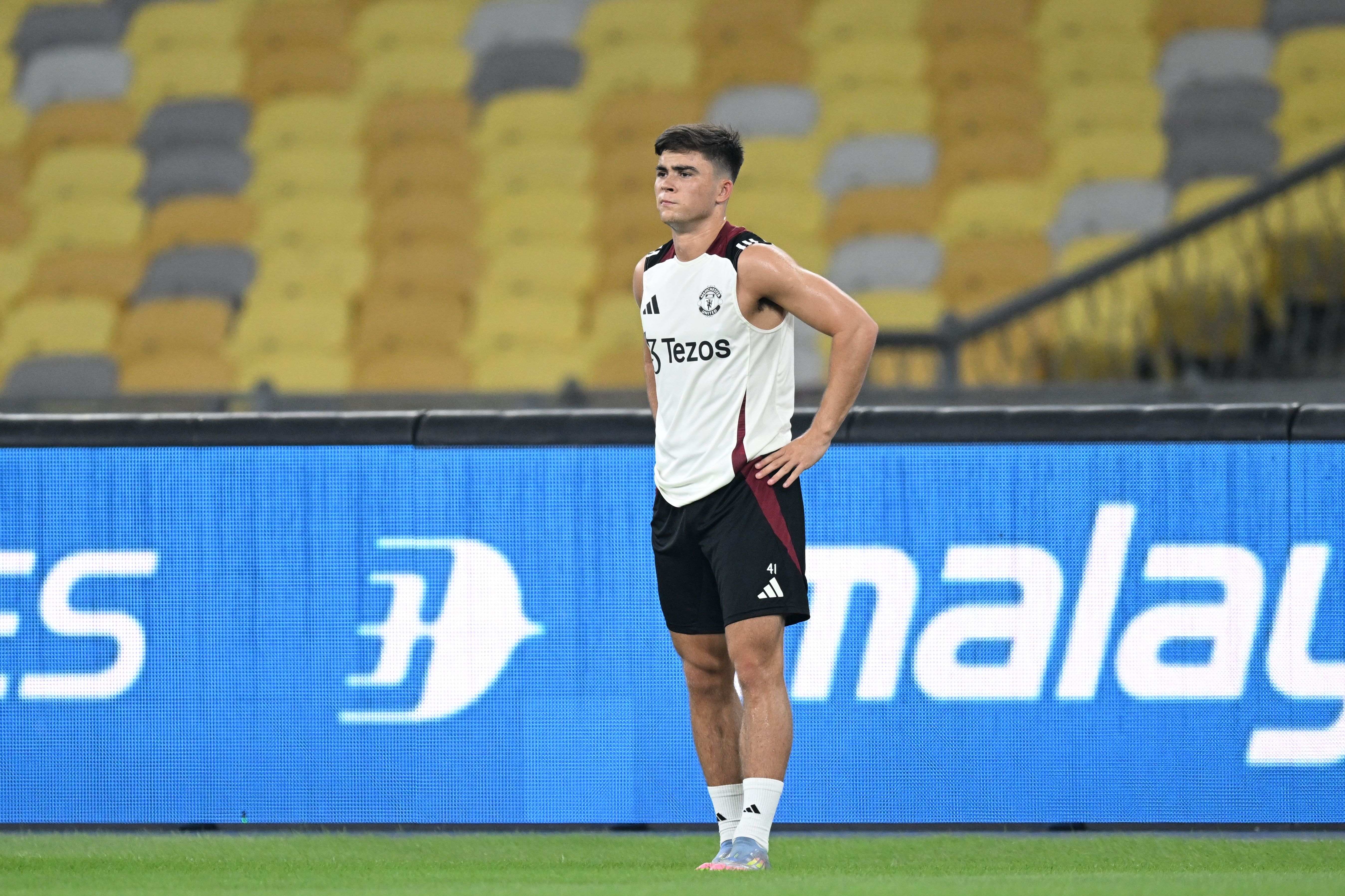 Manchester United left-back undergoing a medical at Sheffield Wednesday