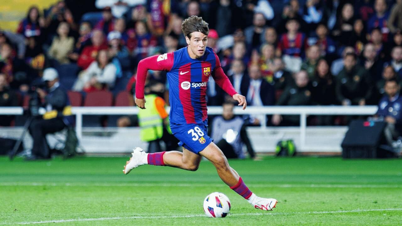 Marc Guiu - Who Is The Barcelona Youngster Linked With Chelsea and Bayern Munich?