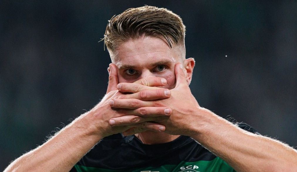 Who Are The 10 Best Strikers In The World?
