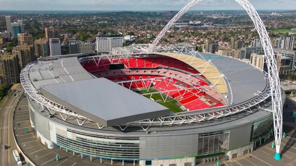 Who will be promoted to the Premier League? | Leeds United vs Southampton FC