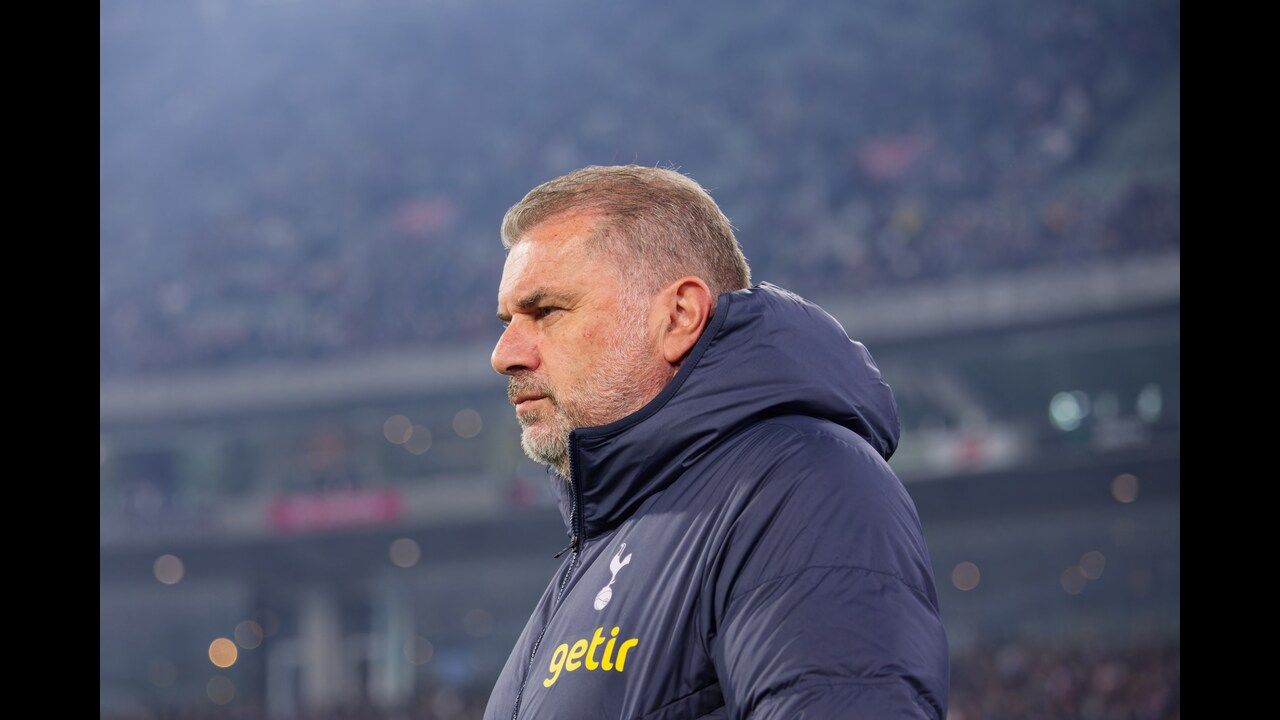 What Manager Could Be A Good Fit For Leeds United?