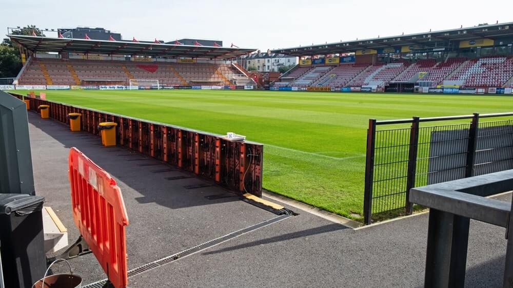 Who are the nominees for the Sky Bet League 1 Manager of the Month Award?