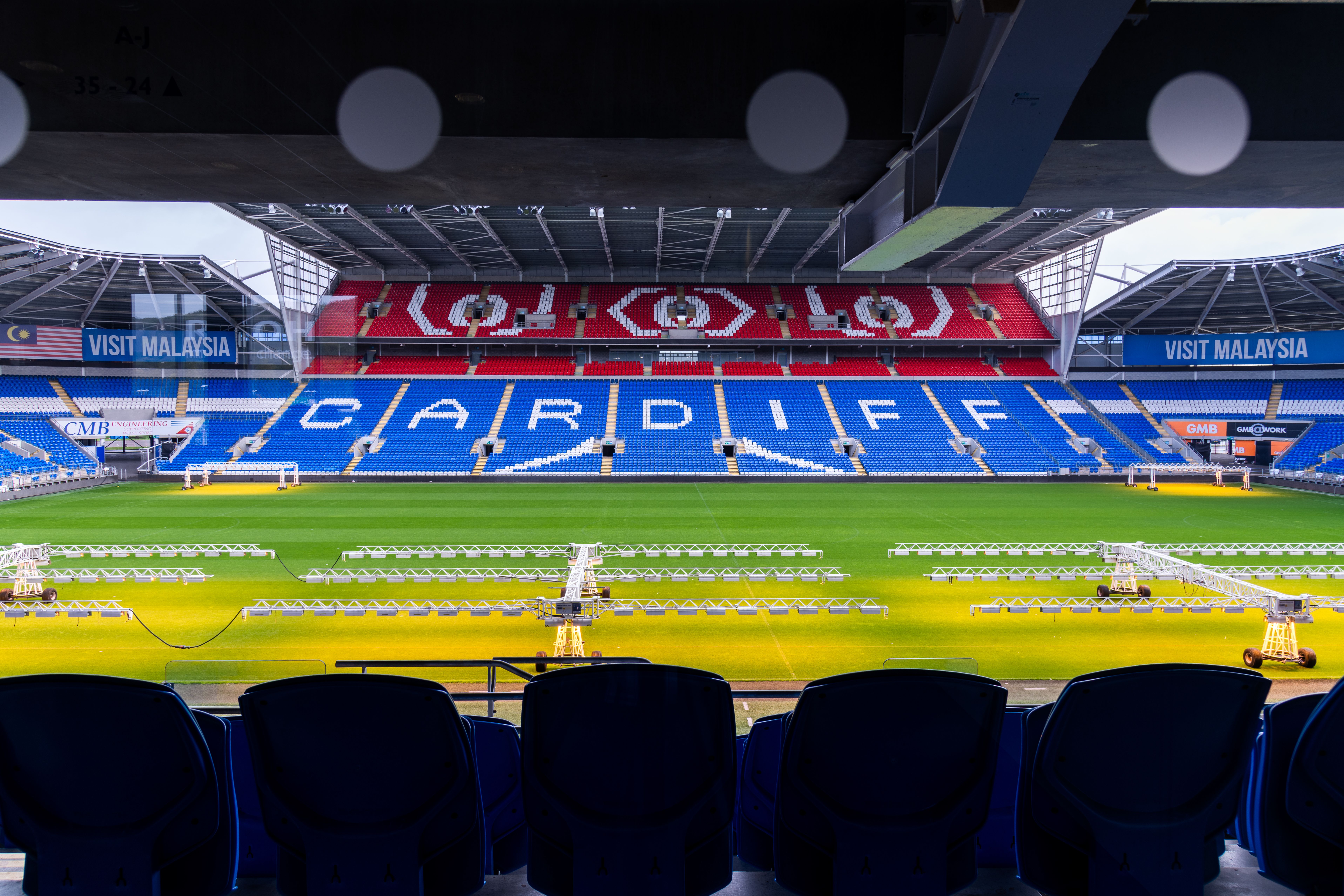 Cardiff City Poised to Sign Former Luton Town Defender Gabriel Osho