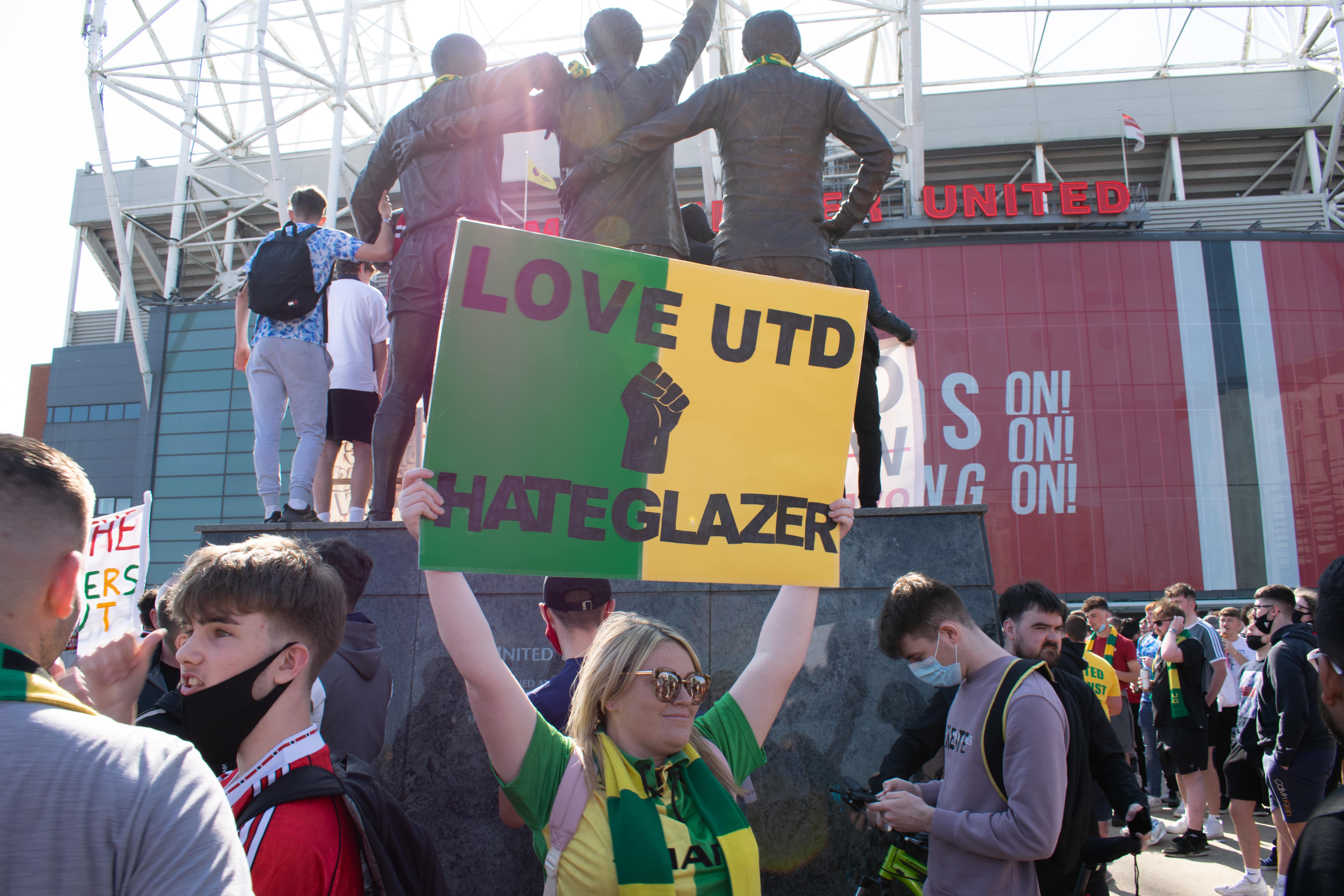 The 10 Most Hated People in Football