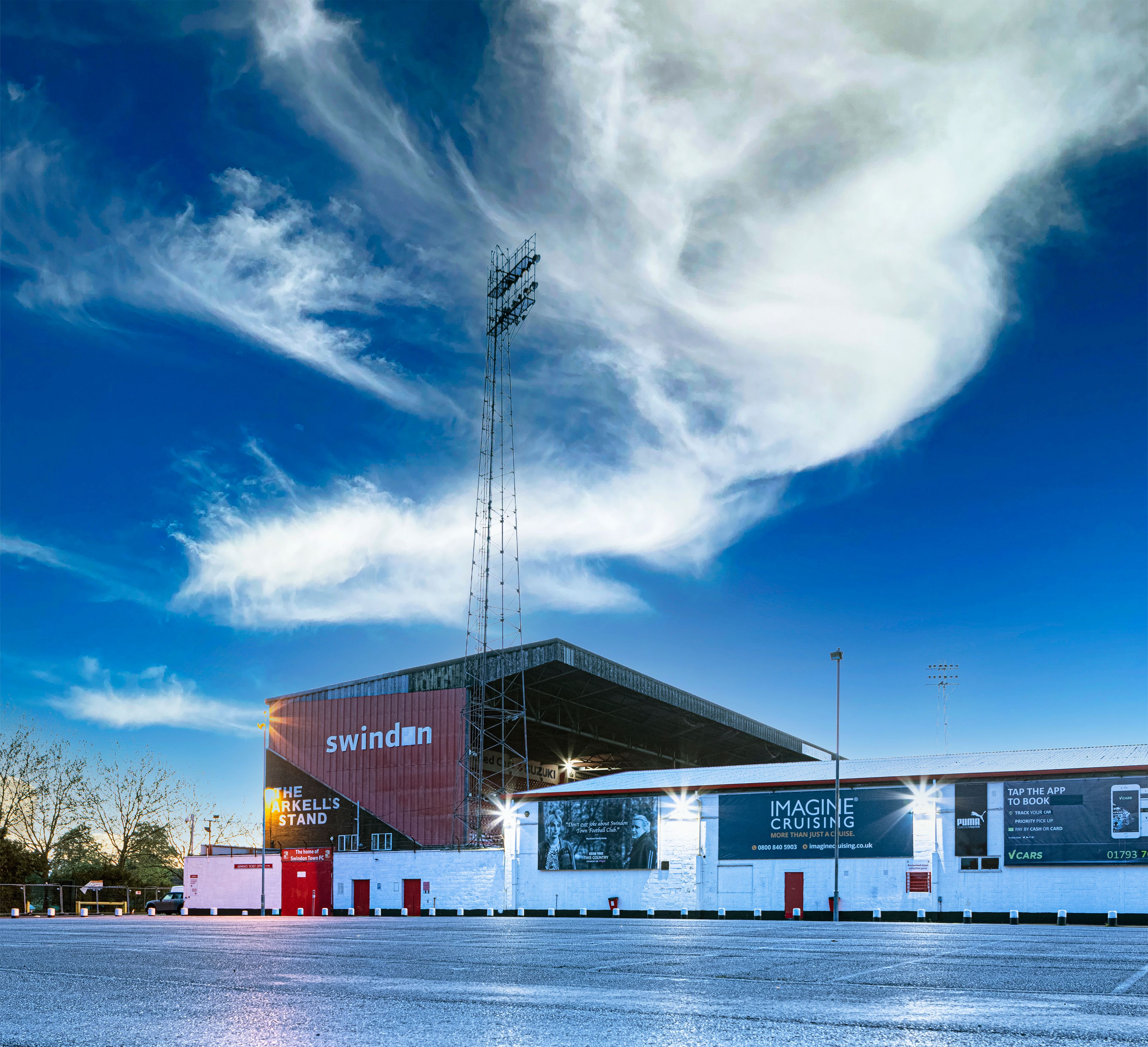 Swindon Close to Transfer of Experienced Centre-Back