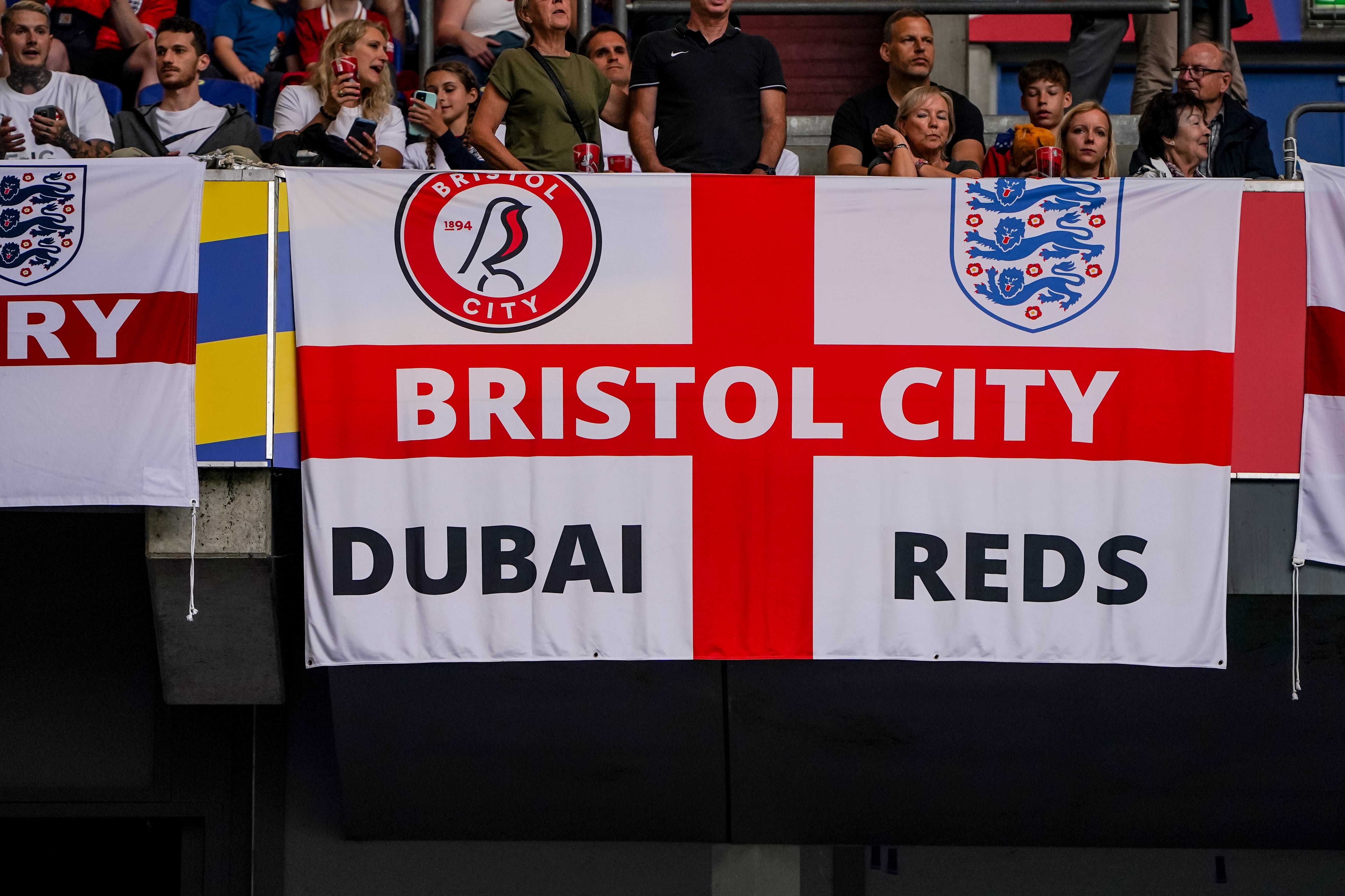 Bristol City Striker Sinclair Armstrong to Leave On Loan