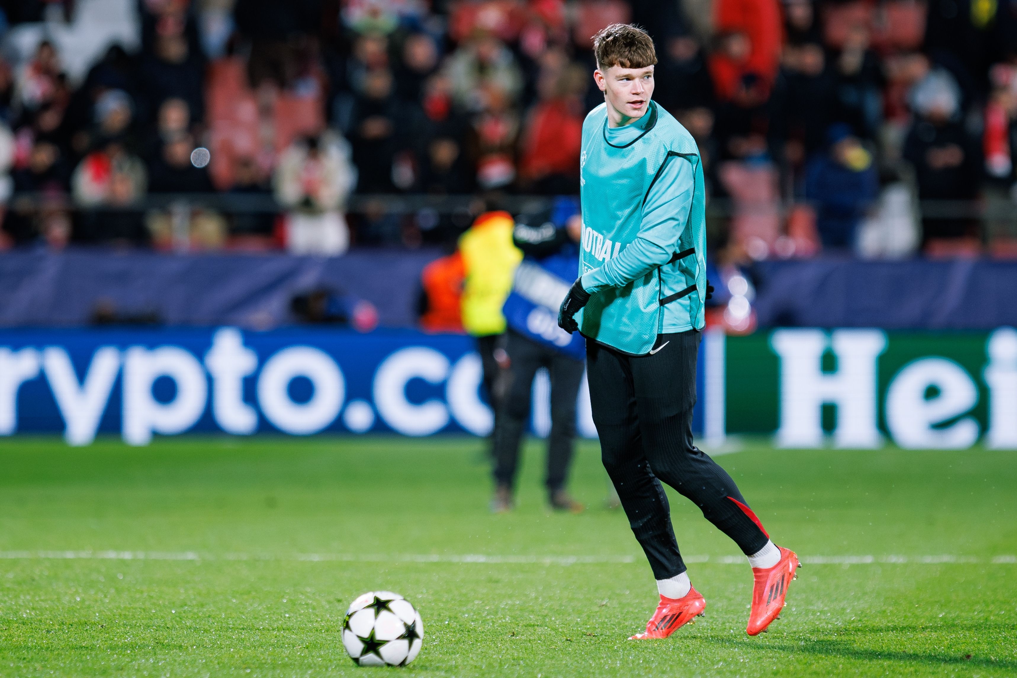 European Giant Set to Poach Young Star: EFL Clubs to Miss Out