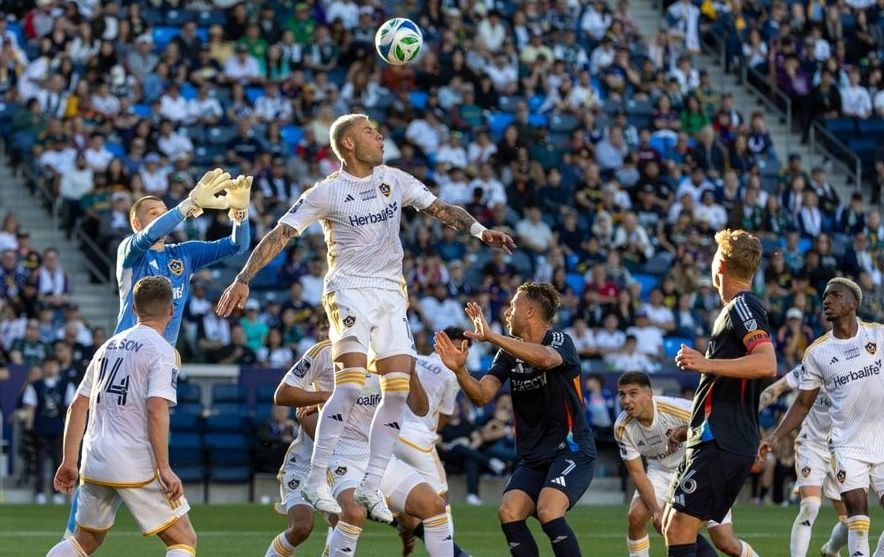 Why have LA Galaxy had such a poor start to the season?