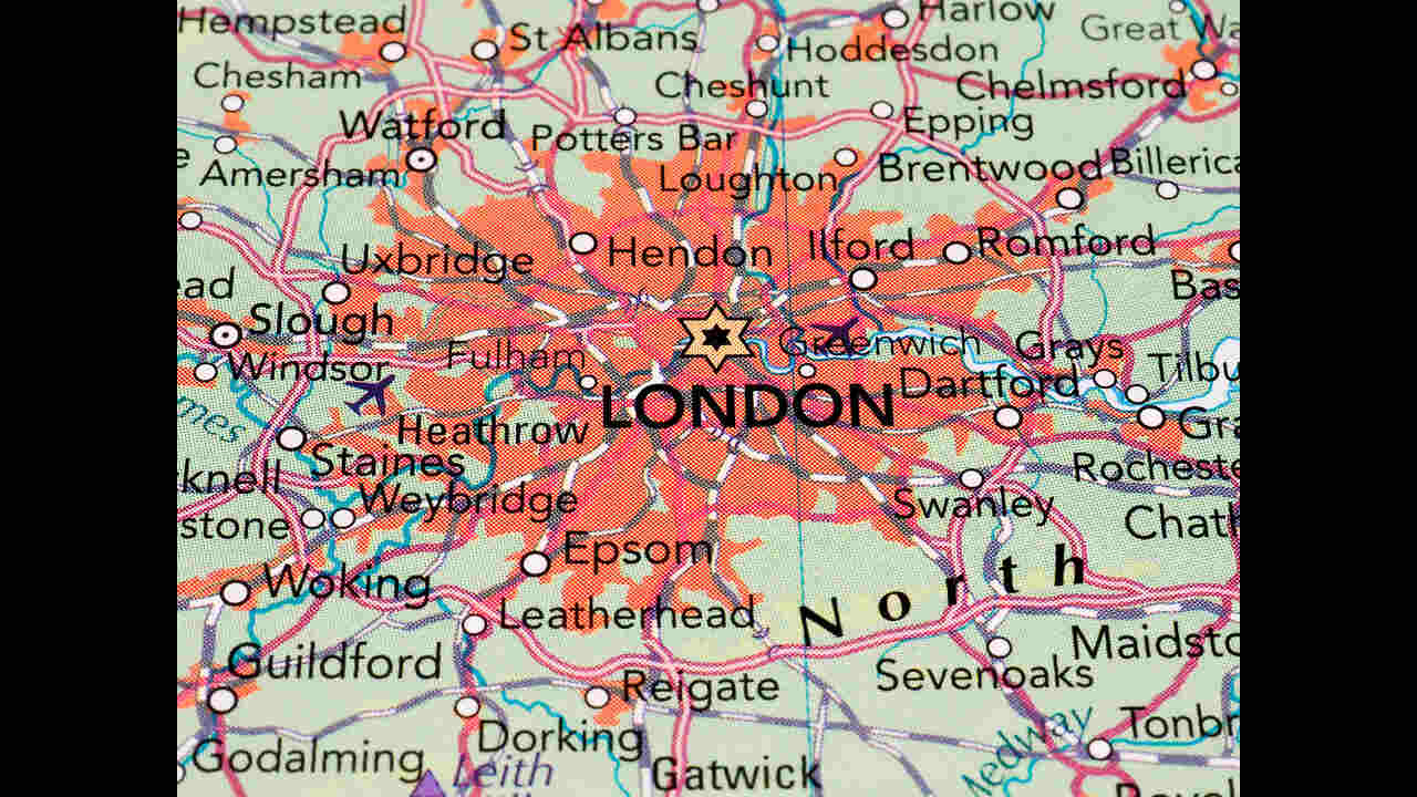 How Many Professional Football Teams Are In London?